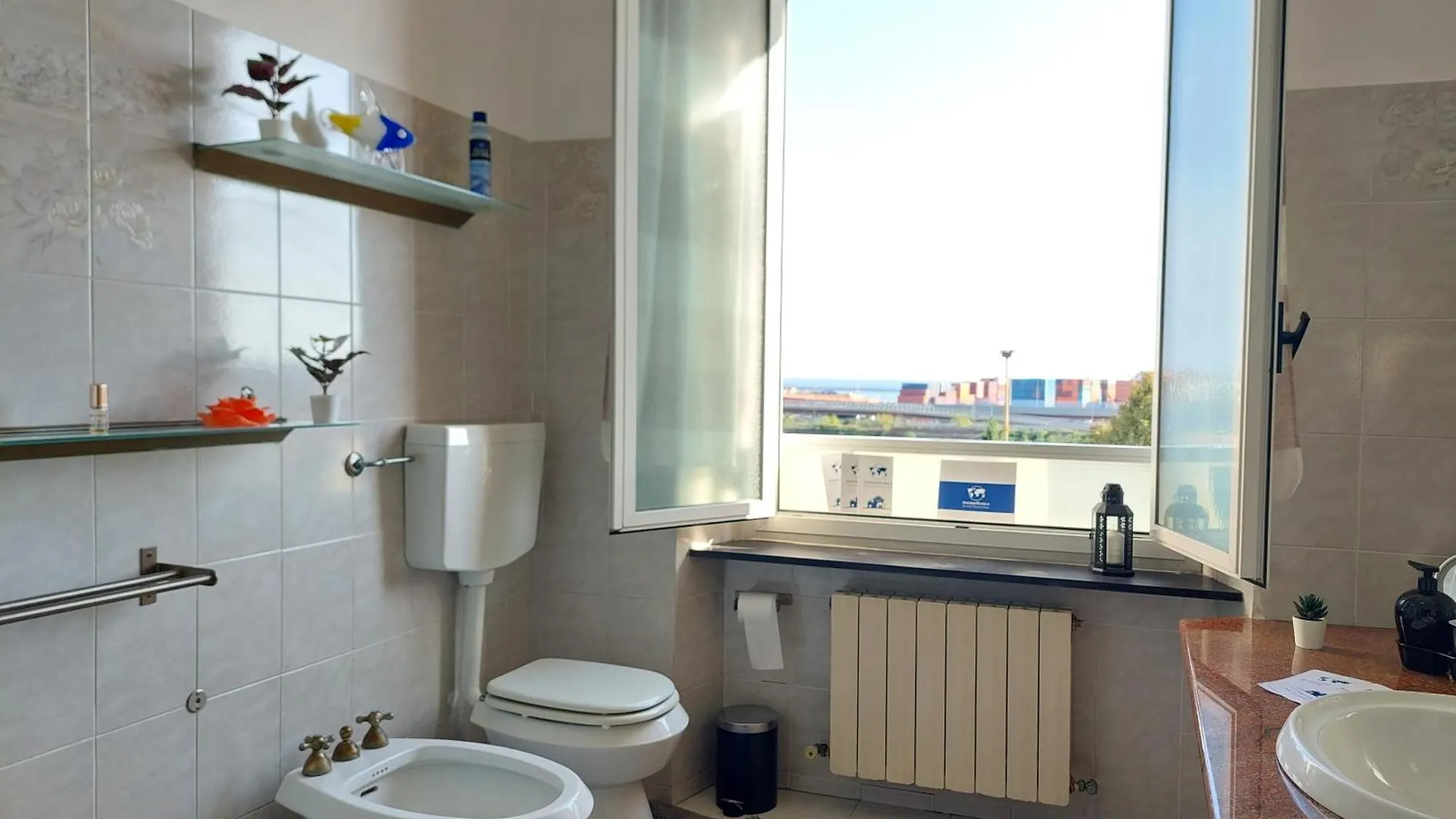 Apartment Casa Vittoria By Holiday World Genoa